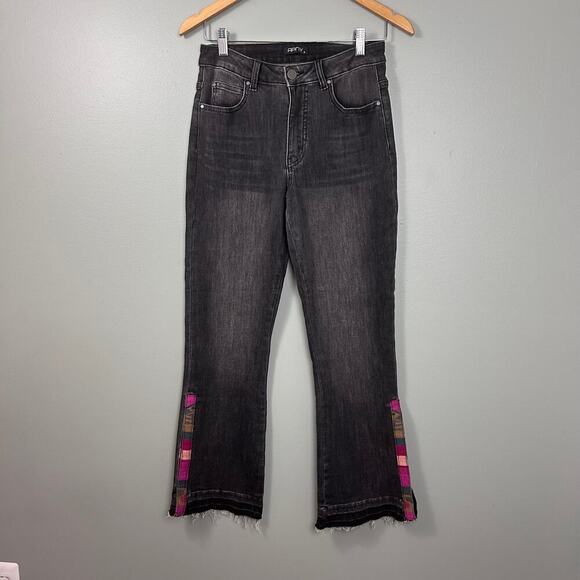 APNY Crop Flare Jean Side Hem Embroidery Mid Rise Black Dark Wash Denim size 4 - Picture 3 of 11